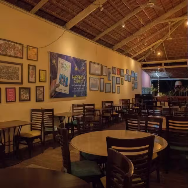 Annapoorna Kitchen and Cafe Vishala food options