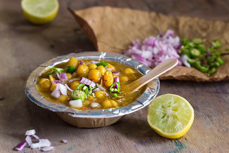 Chana Ghugni & Kachori